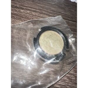Urban‎ Decay eye shadow urb eyeshadow token